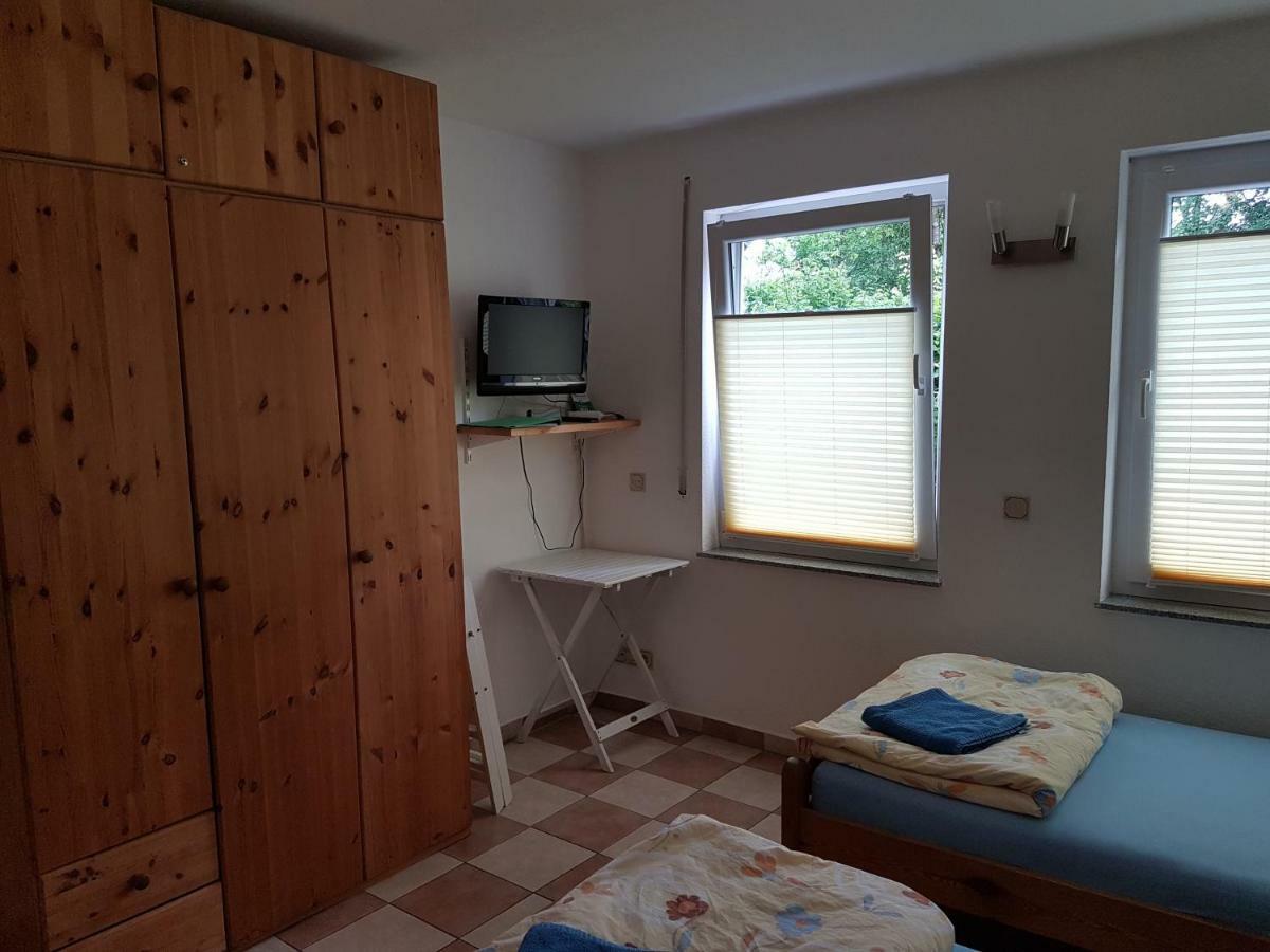 Gaestezimmer Auf Dem Campingplatz Конц Екстер'єр фото